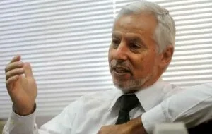Cotizando la póliza de seguro para transitar el 2019