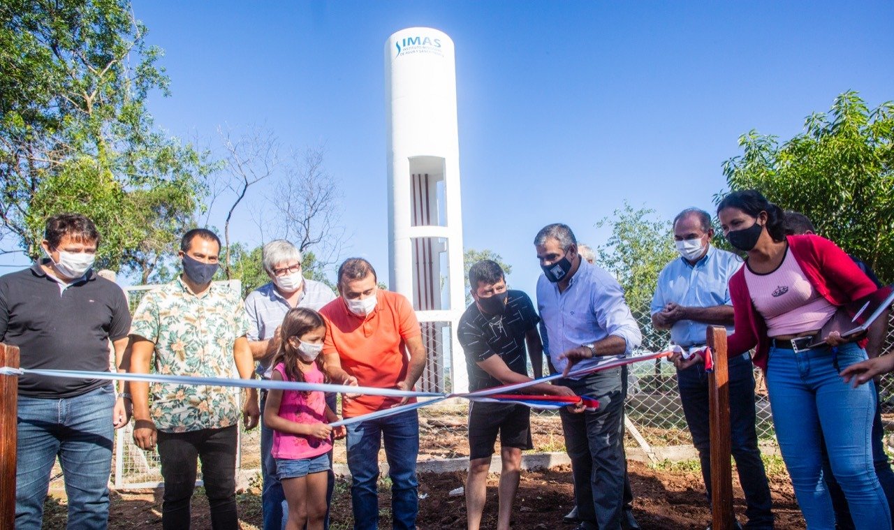 El gobernador de Misiones inauguró una red de agua para 100 familias en Garupá