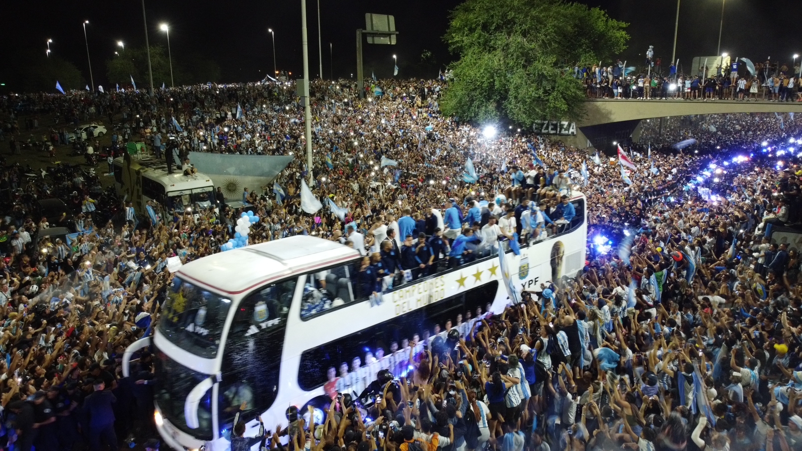 La caravana de la Selecci n durar 7 u 8 horas y cambi recorrido