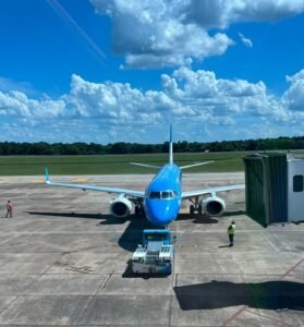 Récord en el semestre y junio en rojo en aeropuertos: Iguazú resiste y Posadas profundiza la caída