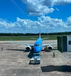 Récord en el semestre y junio en rojo en aeropuertos: Iguazú resiste y Posadas profundiza la caída