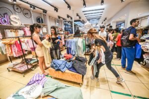 Posadas consolida su perfil comercial: crecieron las habilitaciones y aumentó la cantidad de contribuyentes en abril