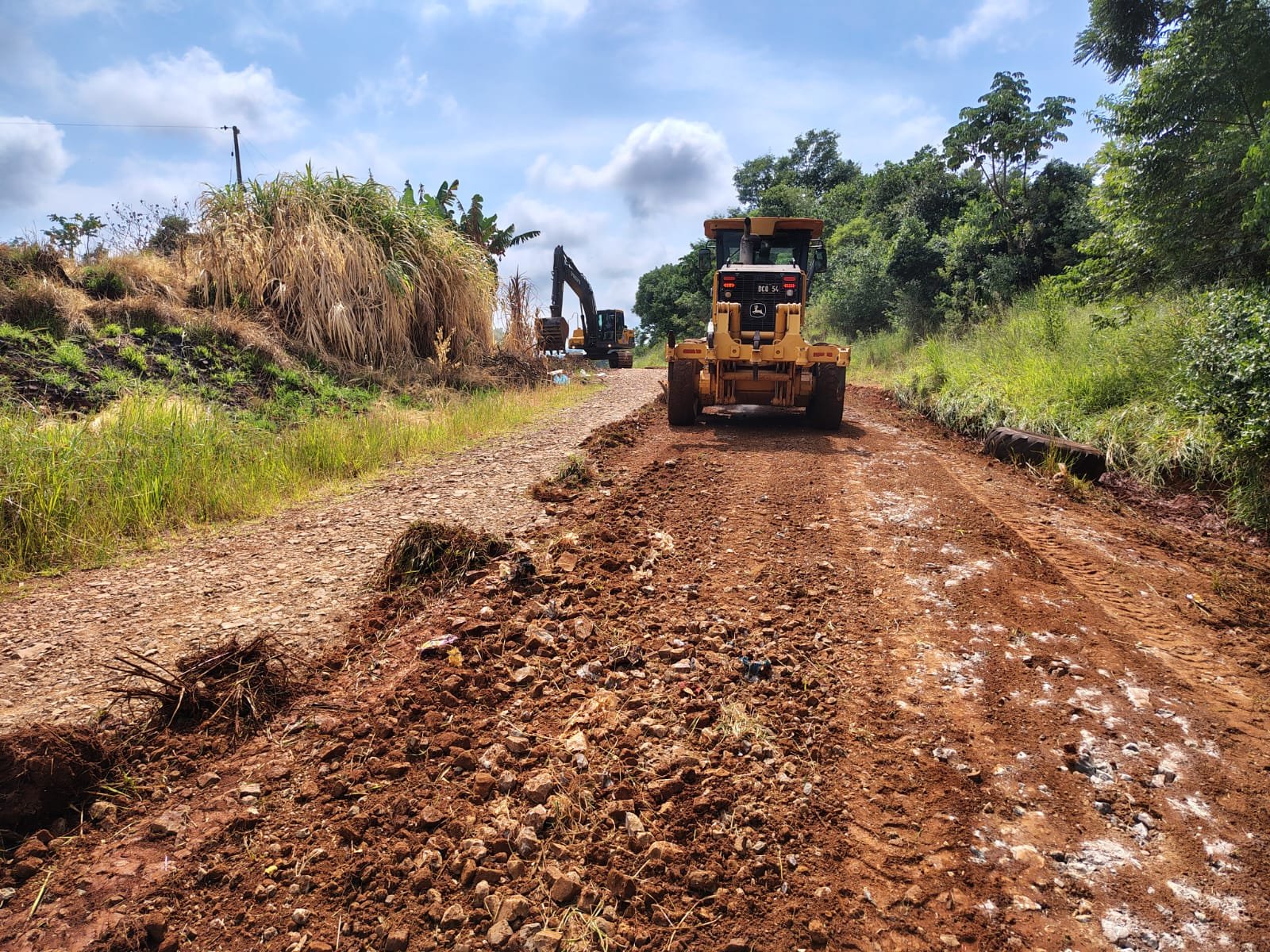 Vialidad provincial ejecuta tareas de mantenimiento en rutas ...