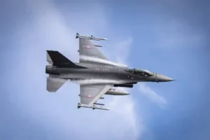 Ejercicios Salitre 2026: Argentina despliega medios de la Fuerza Aérea en Chile y fortalece capacidades logísticas con impacto industrial