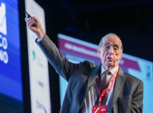 Ricardo Arriazu rechazó ir a un dólar más alto