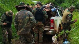 Guardaparques detienen a cazadores, secuestran vehículos, armas y desarman campamentos