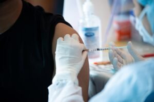 Hay más de 900 nuevas vacunas en etapas de investigación