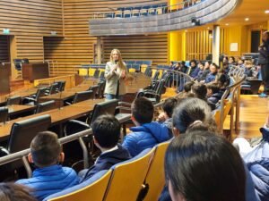 Estudiantes conocieron el funcionamiento legislativo