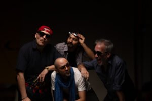 Acaramelo en Tanta Tinta: el cuarteto que fusiona rock, ritmo latino y ADN litoraleño