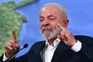 Lula responsabiliza a Flávio Bolsonaro por la nueva amenaza arancelaria de EE.UU.