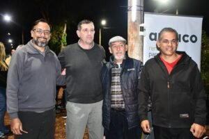 Se iluminó por primera vez un acceso histórico de Puerto Esperanza