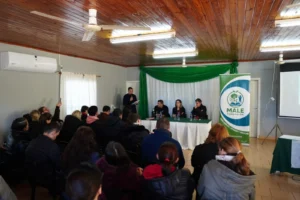 Misiones impulsa la educación ambiental y turística en escuelas de la zona centro