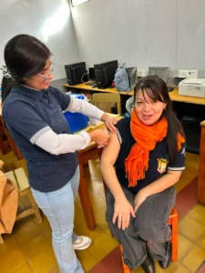 CAPS 15 Alta Gracia realizó operativo de prevención y promoción de la salud en el Instituto Arnoldo Janssen y en la Escuela N.º 548