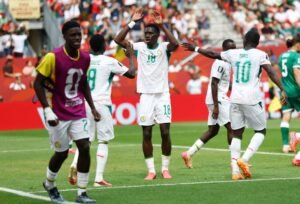 Senegal goleó 5-0 y sueña con los 16avos