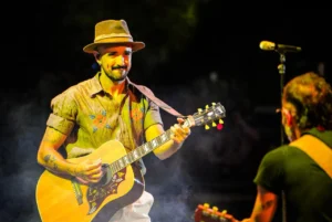 Abel Pintos celebra sus 30 años de música en Posadas