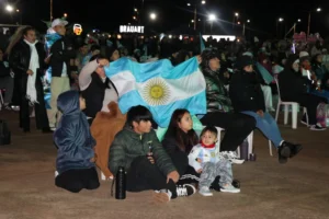 La Una+ Fan Fest convocó a numerosos hinchas en el parque La Cantera