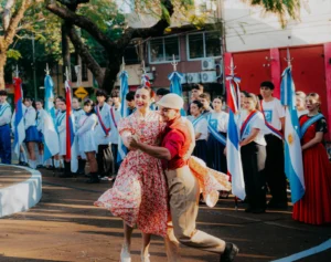 Posadas celebró los 11 años de su bandera, símbolo de identidad y pertenencia