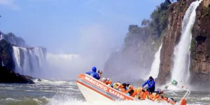 Tragedia en el Macuco Safari: un turista holandés murió tras el vuelco de una embarcación y suspenden las excursiones en Cataratas