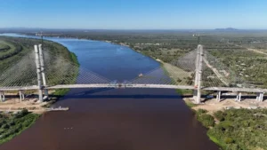 El Puente de la Bioceánica entra en su fase final y acelera la integración regional
