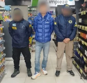 Desarticulan una organización vinculada a un prófugo investigado por extorsión y tráfico de armas