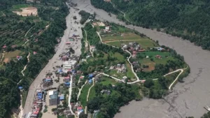 Riada en Nepal deja 392 muertos y unos 1.400 desaparecidos mientras crece el temor a otra crecida