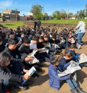 Plaza de la Lectura inició su recorrido por la provincia