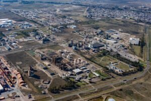 Petroquímica argentina: cae 30% la importación y crecen 38% las exportaciones