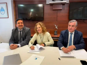 Firma de convenio entre Misiones y Tucumán para avanzar en la transformación digital de la Justicia