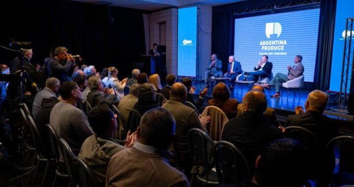 El encuentro “Argentina Produce” juntó a empresarios pyme y a la CGT