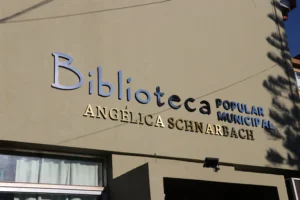 La Biblioteca Popular municipal de Alem “Angélica Schnarbach” celebró sus 40 años de historia