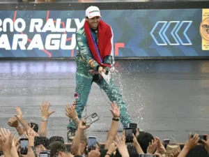 Diego Domínguez Bejarano hace historia y gana el Rally del Paraguay en WRC2