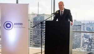 Créditos en dólares: los bancos respaldan la flexibilización