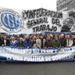 La CGT y las CTA reclamaron un plan de refinanciación ante el salto del endeudamiento de familias y Pymes