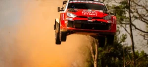 Pajari termina líder una etapa marcada por accidentes y drama en el WRC Rally del Paraguay