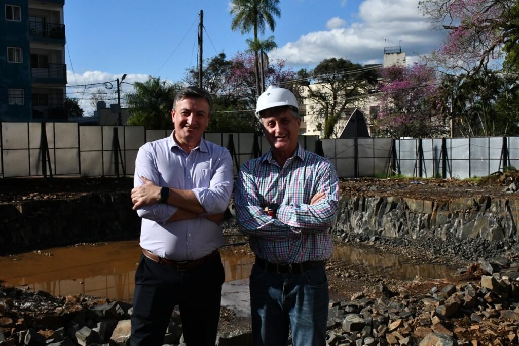 Cristian Corti, CEO de Real Estate y Juan Pedro Roulet, el representante en Misiones de Sancor Seguros.