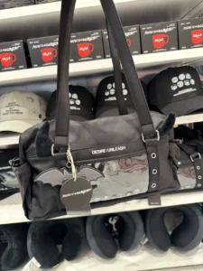 ENHYPEN agotó en media hora su primera colección en MINISO