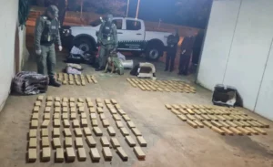 Descubrieron 142 kilos de marihuana dentro de equipajes sin marbetes