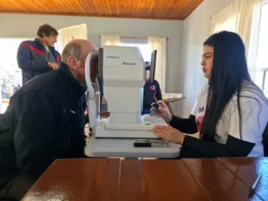 “Mirar Mejor” en Alvear, decenas de vecinos acudieron a controles visuales