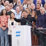 Kicillof busca ampliar su construcción nacional: “No puede haber una solución provincial para una tragedia nacional”