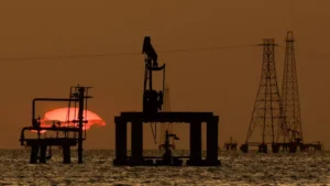 EE.UU. avanza sobre el petróleo venezolano y asegura acceso a 65.000 millones de barriles
